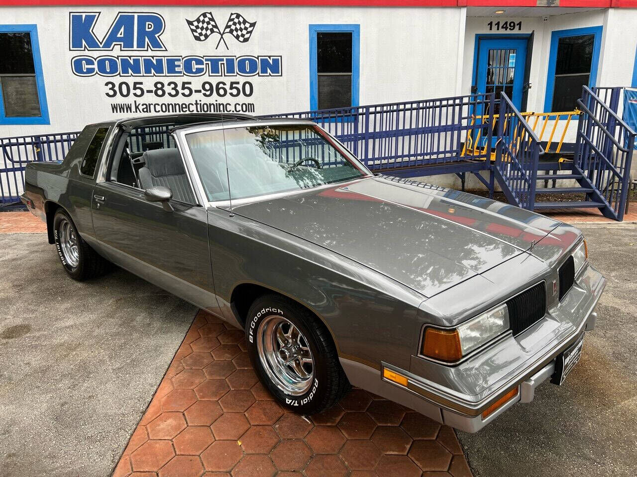 1987 OLDSMOBILE Cutlass Supreme