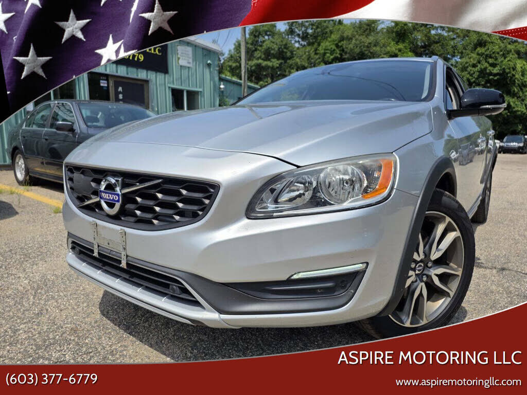2015 VOLVO V60