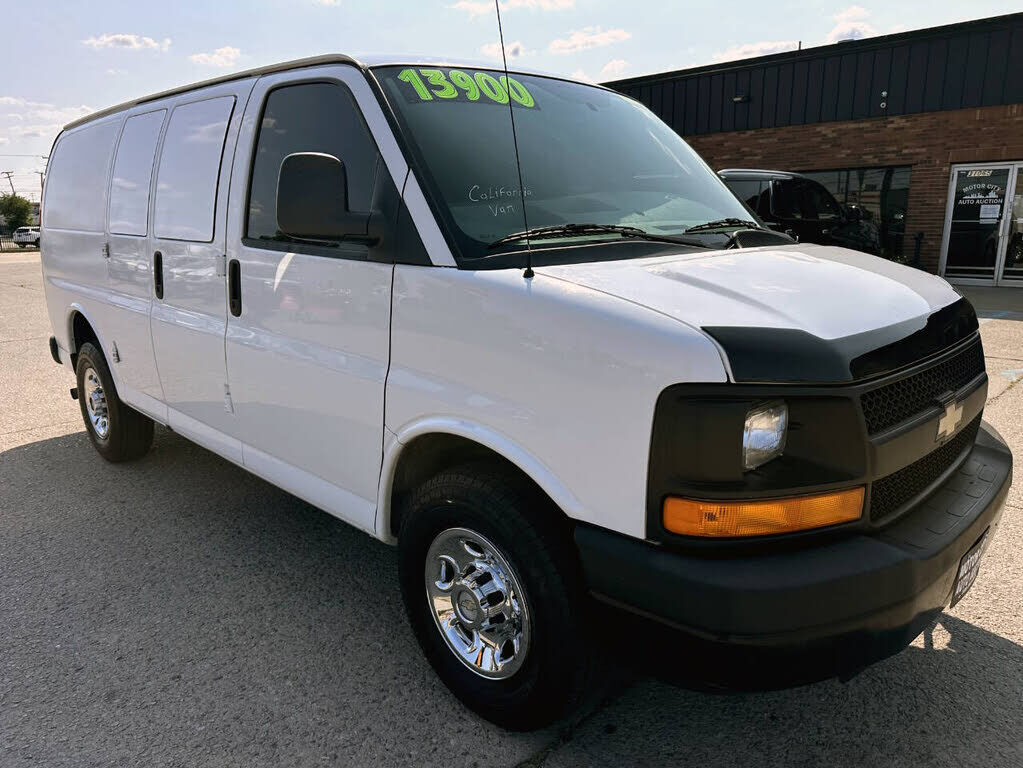 2013 CHEVROLET Express