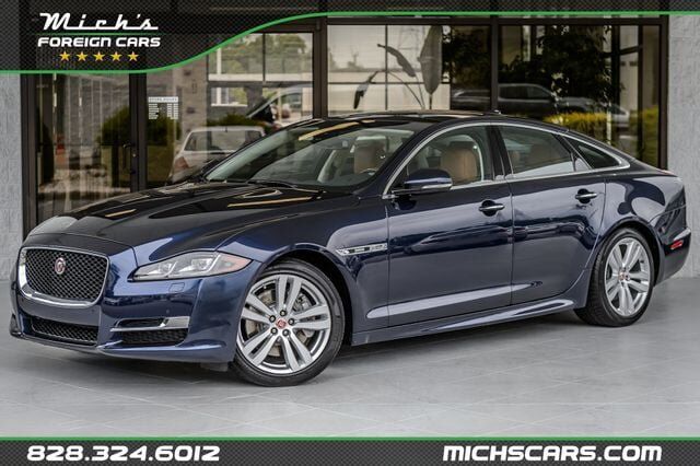 2016 JAGUAR XJ