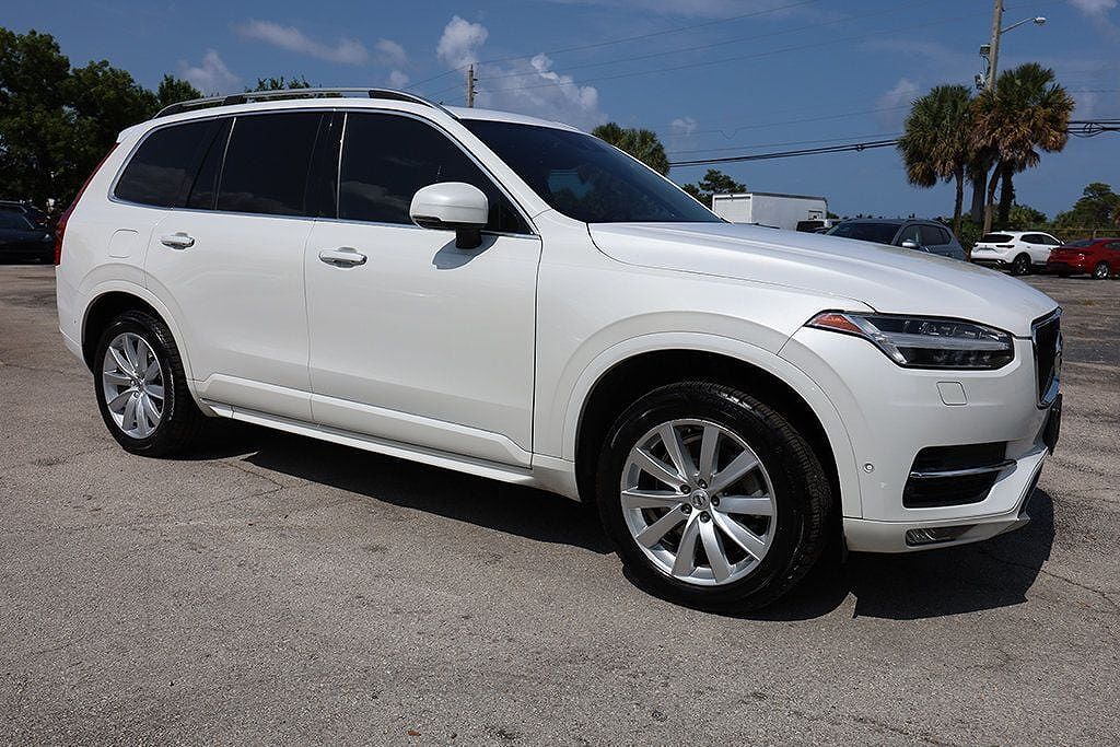 2018 VOLVO XC90