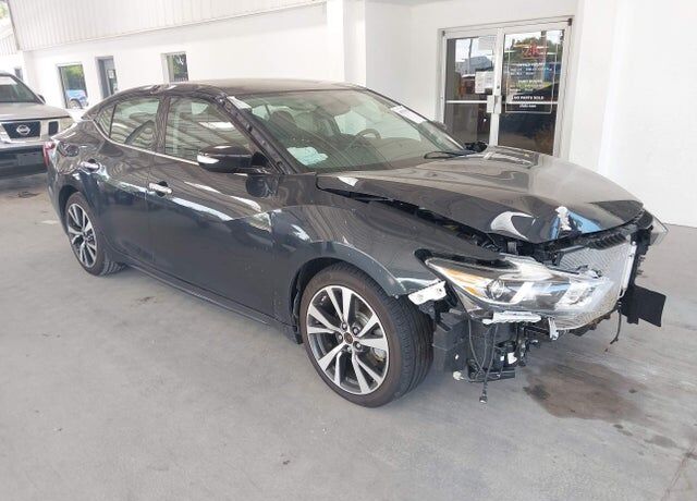 2017 NISSAN Maxima