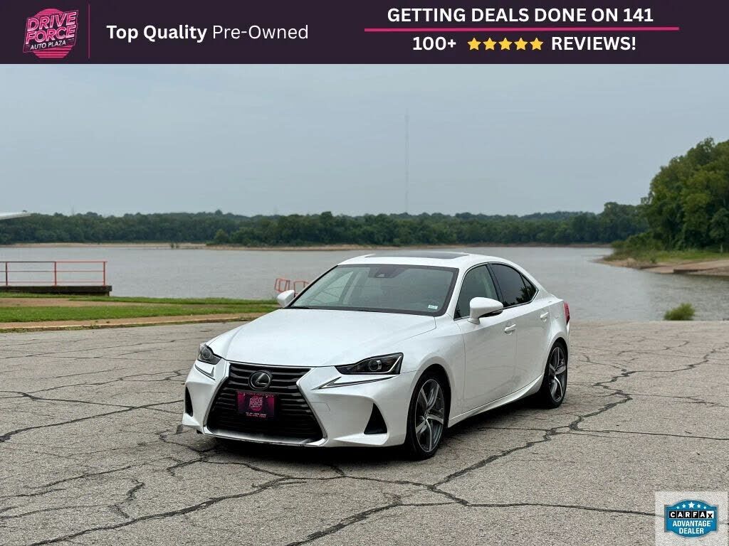 2017 LEXUS IS