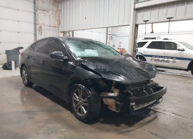 2018 HYUNDAI Elantra
