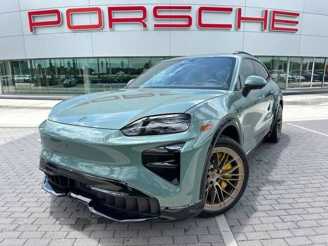 2026 PORSCHE Cayenne