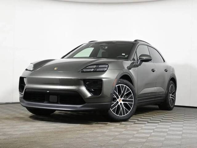2026 PORSCHE Macan
