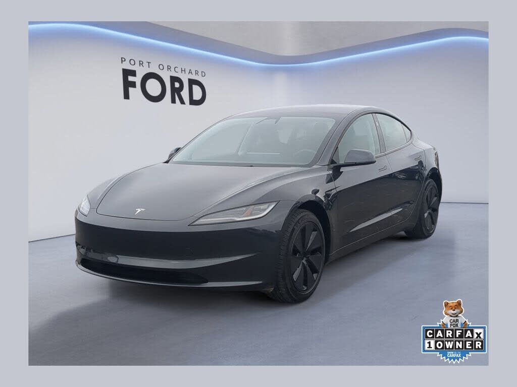 2025 TESLA Model 3