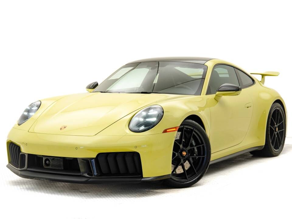 2025 PORSCHE 911
