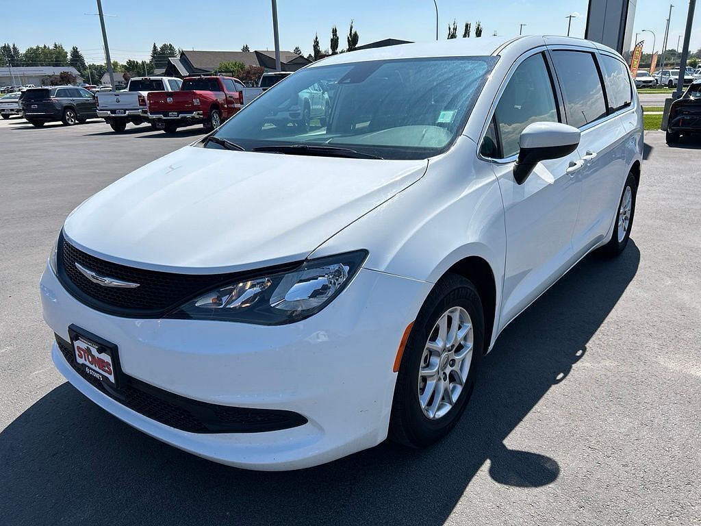 2023 CHRYSLER Voyager