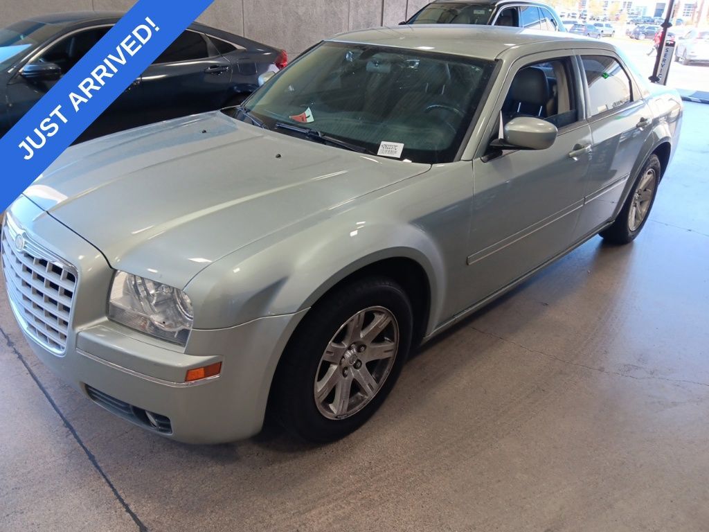 2005 CHRYSLER 300