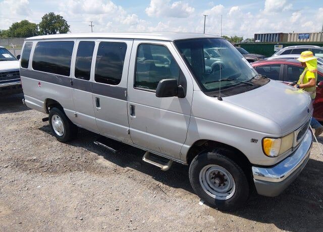 1999 FORD E-350