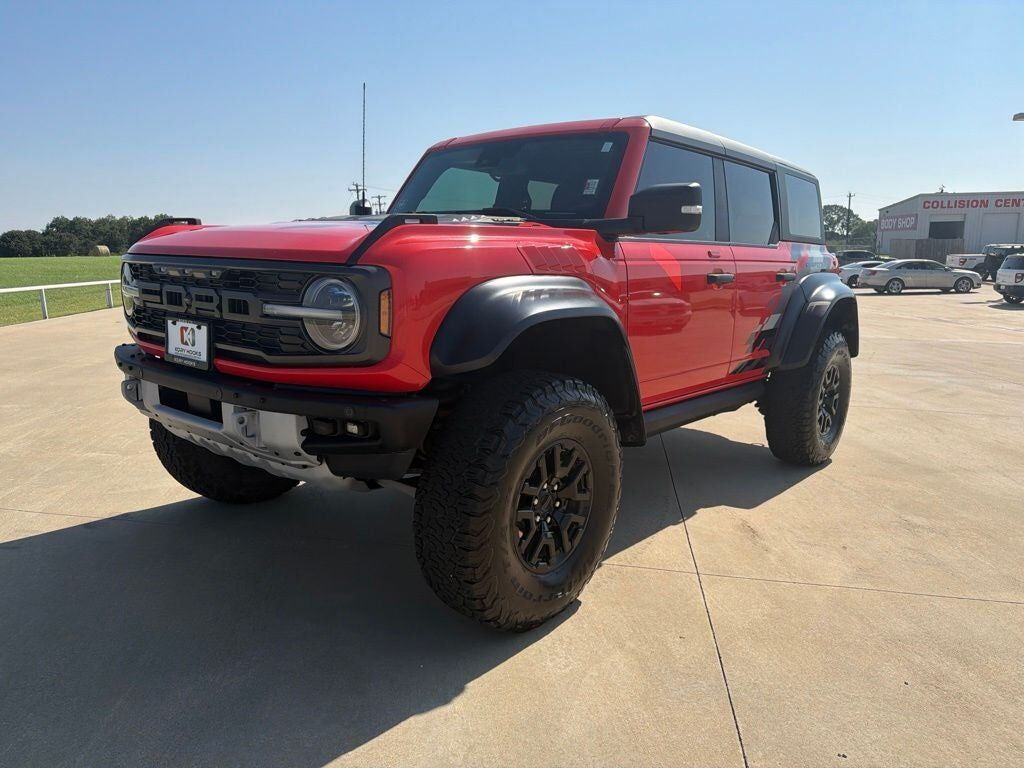 2023 FORD Bronco