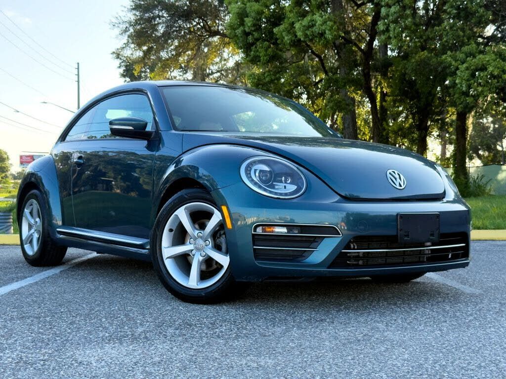 2018 VOLKSWAGEN Beetle