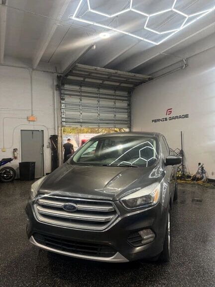 2017 FORD Escape