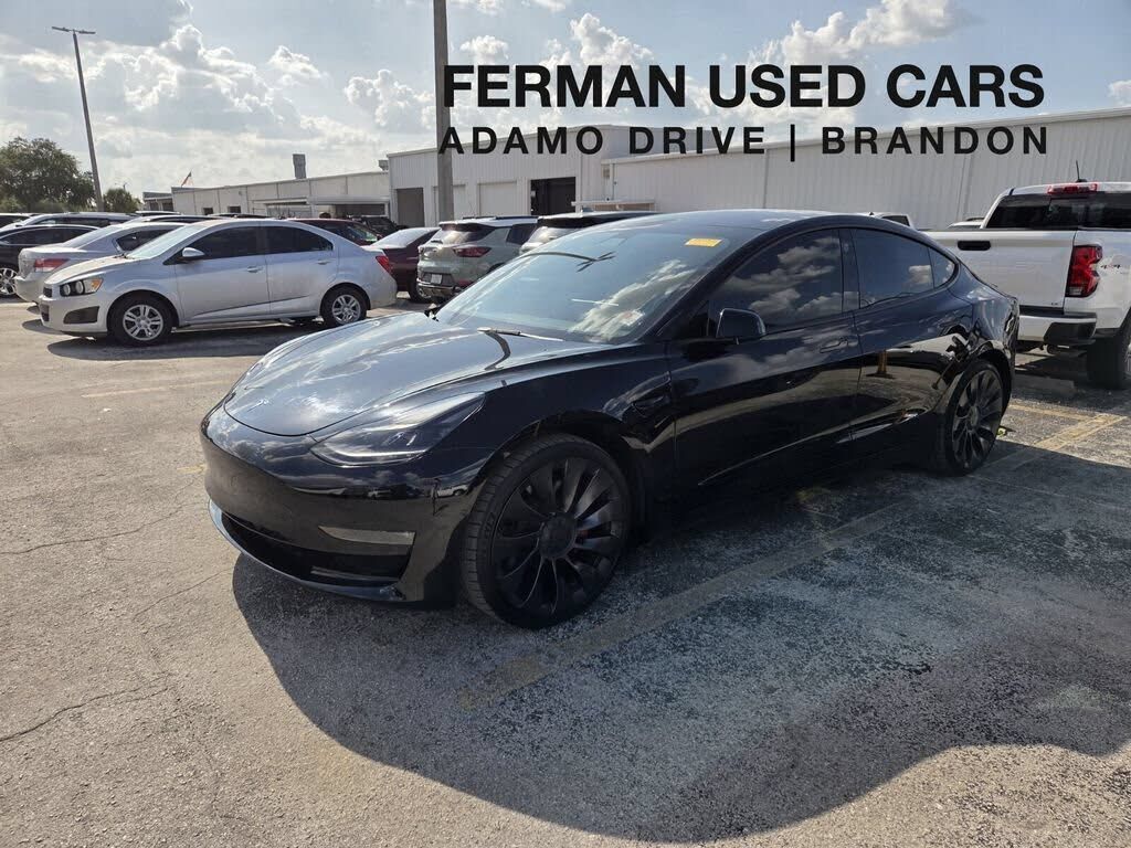 2022 TESLA Model 3