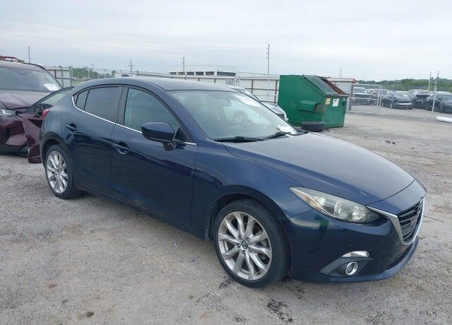 2015 MAZDA Mazda3