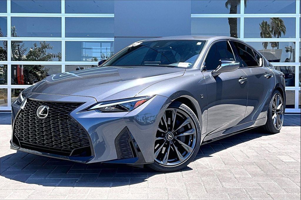 2025 LEXUS IS