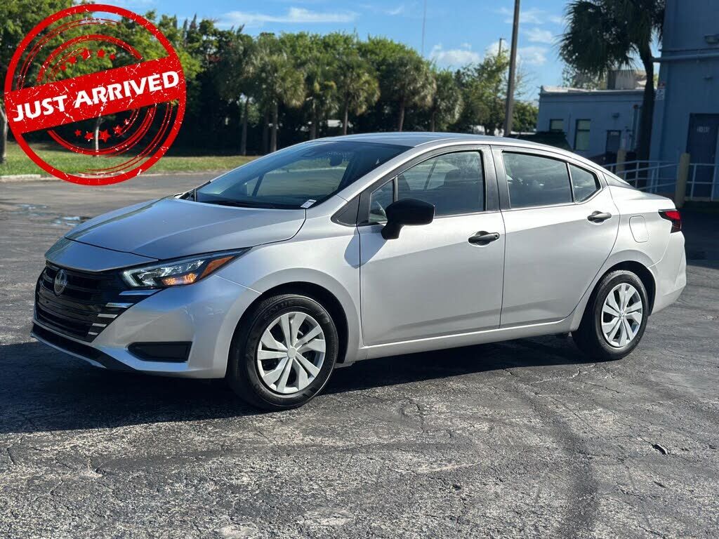 2025 NISSAN Versa