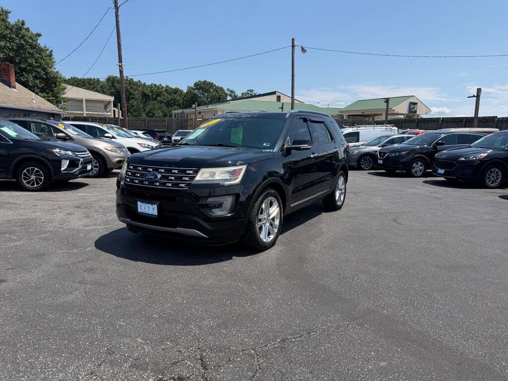 2017 FORD Explorer