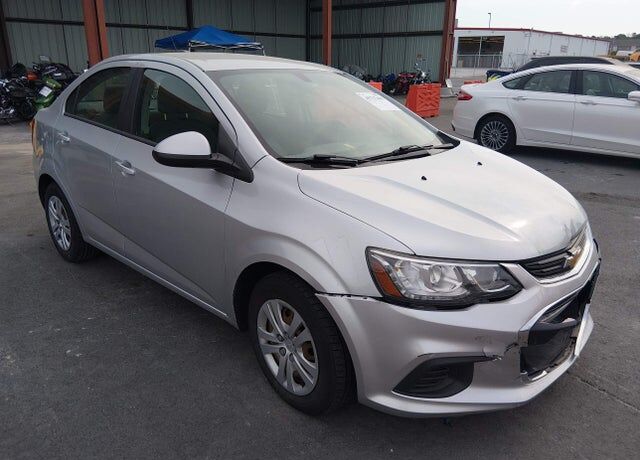 2017 CHEVROLET Sonic