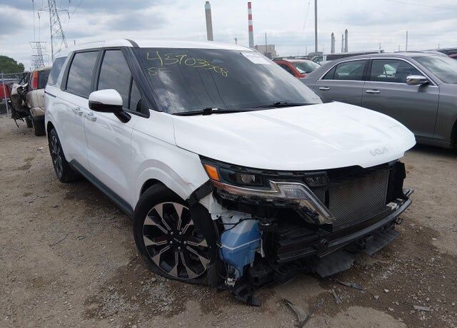 2023 KIA Carnival