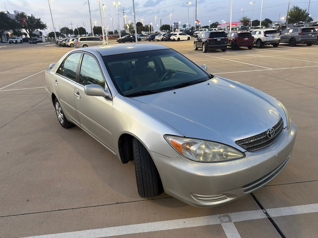 2004 TOYOTA Camry