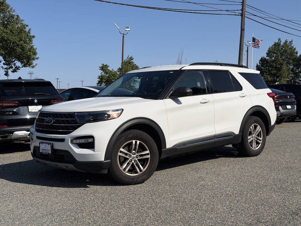 2022 FORD Explorer