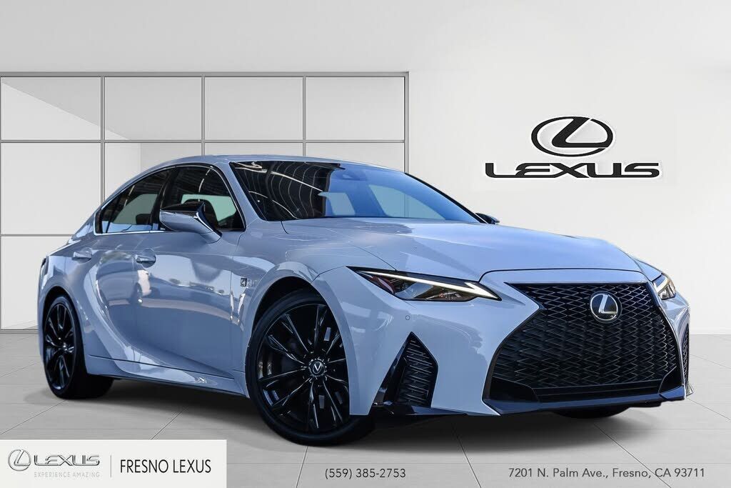 2021 LEXUS IS