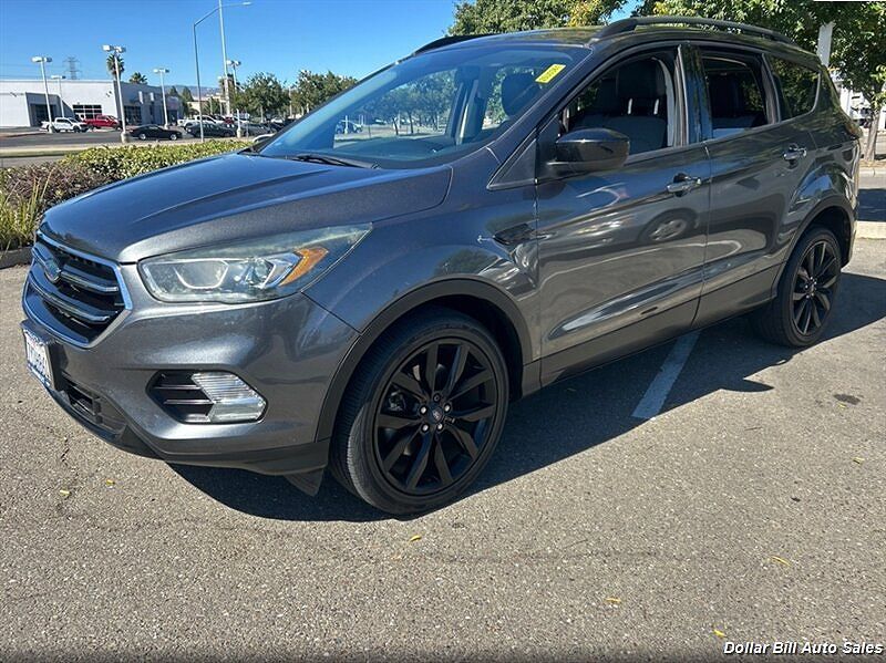 2017 FORD Escape