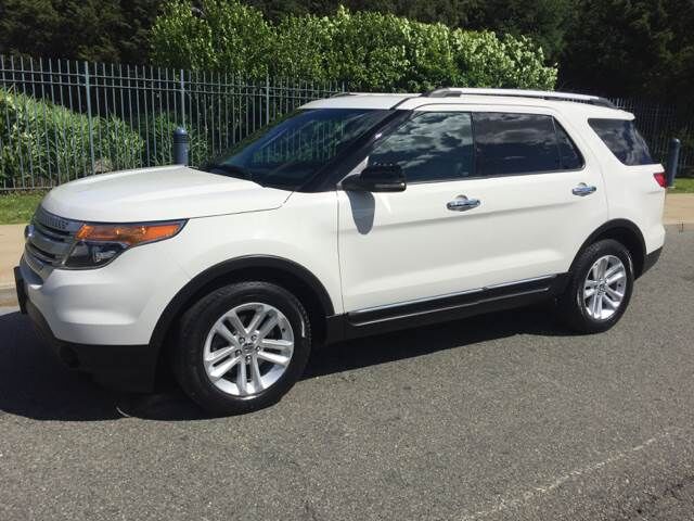 2011 FORD Explorer