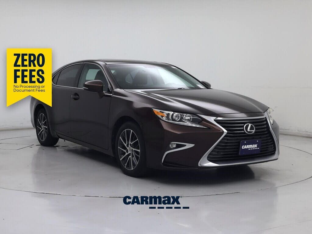 2016 LEXUS ES