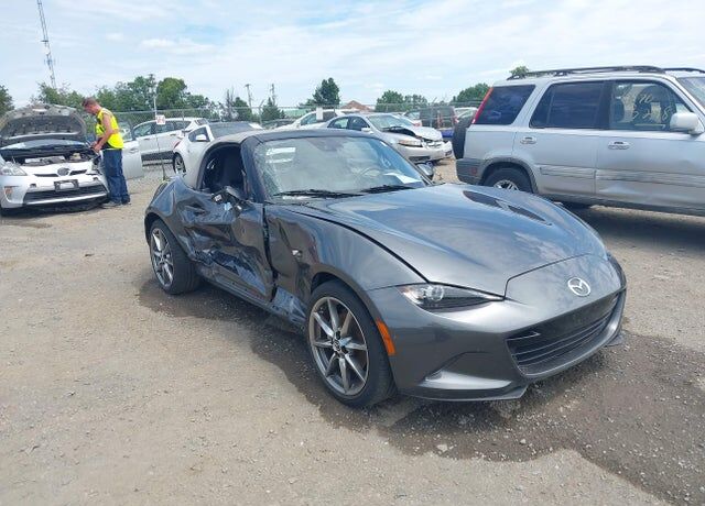 2021 MAZDA MX-5