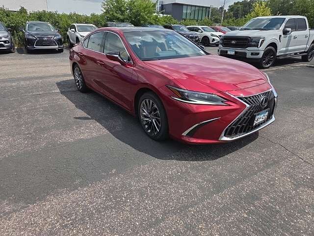 2025 LEXUS ES