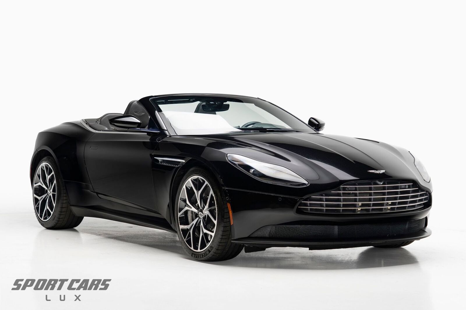 2020 ASTON MARTIN DB11