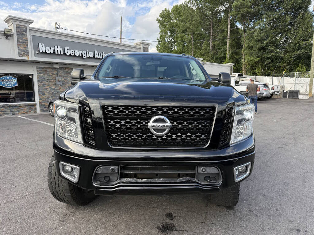Nissan Titan