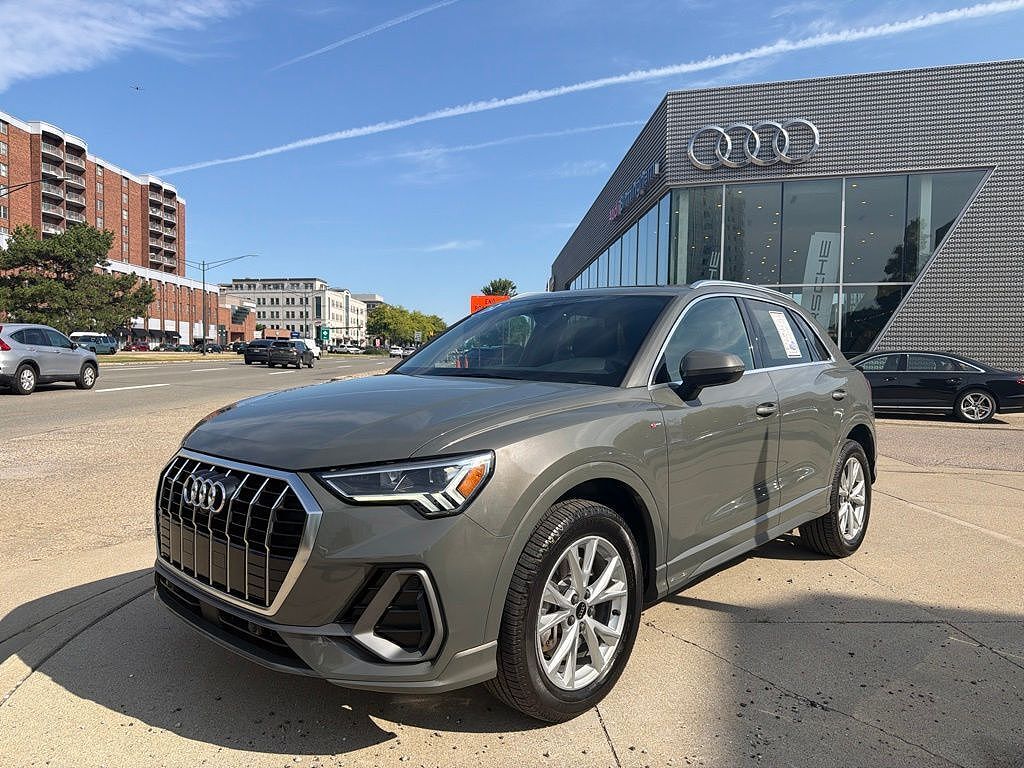 2022 AUDI Q3