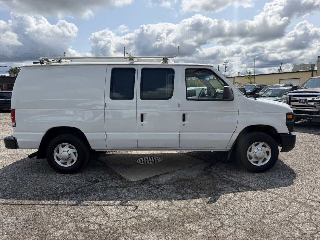 2013 FORD E-250