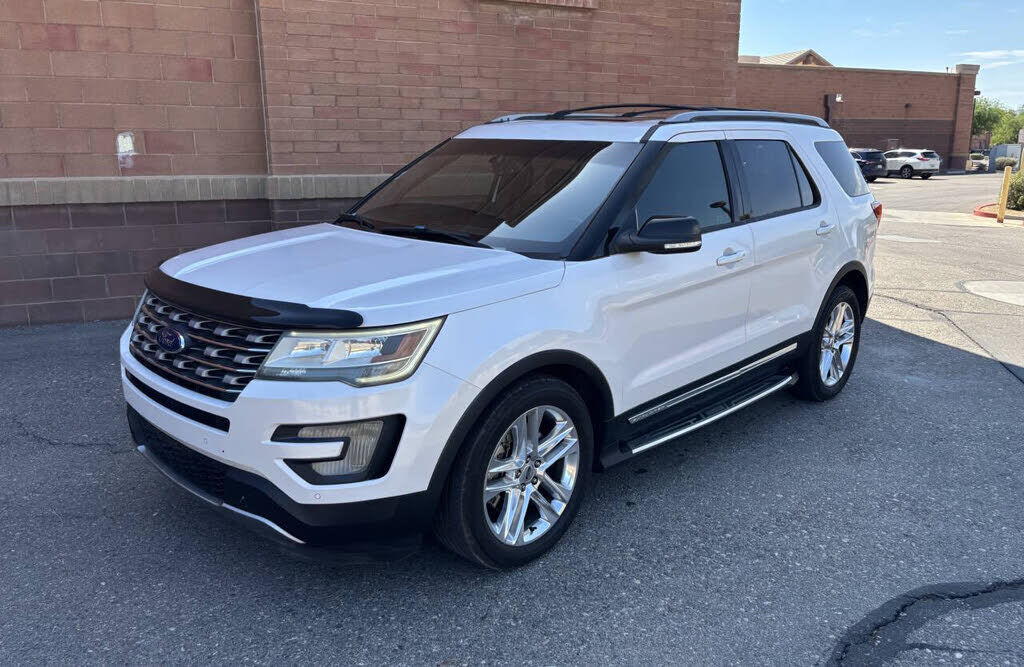 2017 FORD Explorer