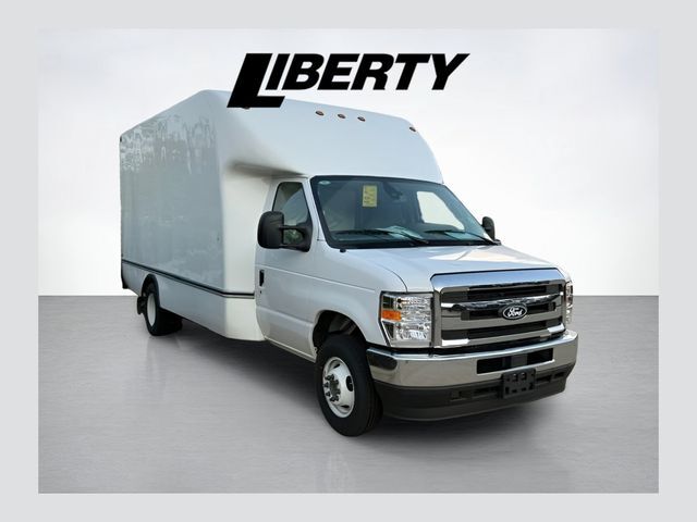 2027 FORD E-450