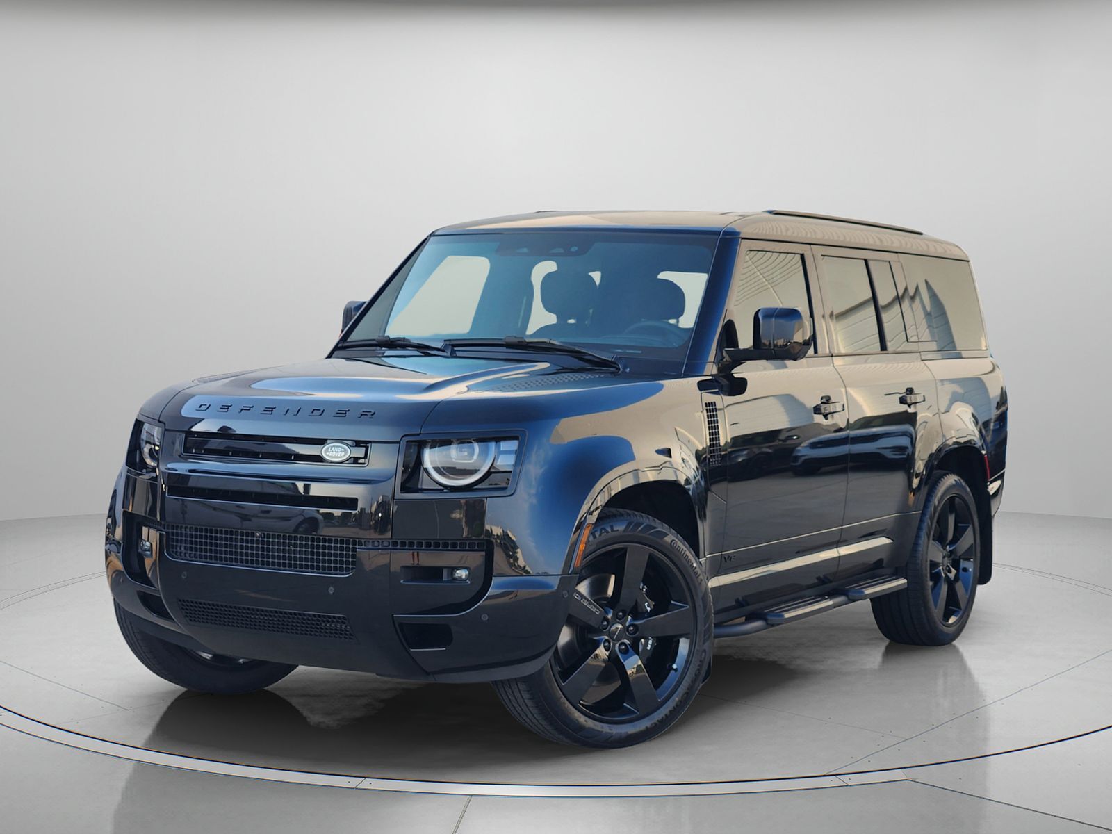 2026 LAND ROVER Defender