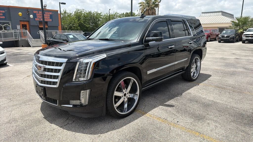 2018 CADILLAC Escalade
