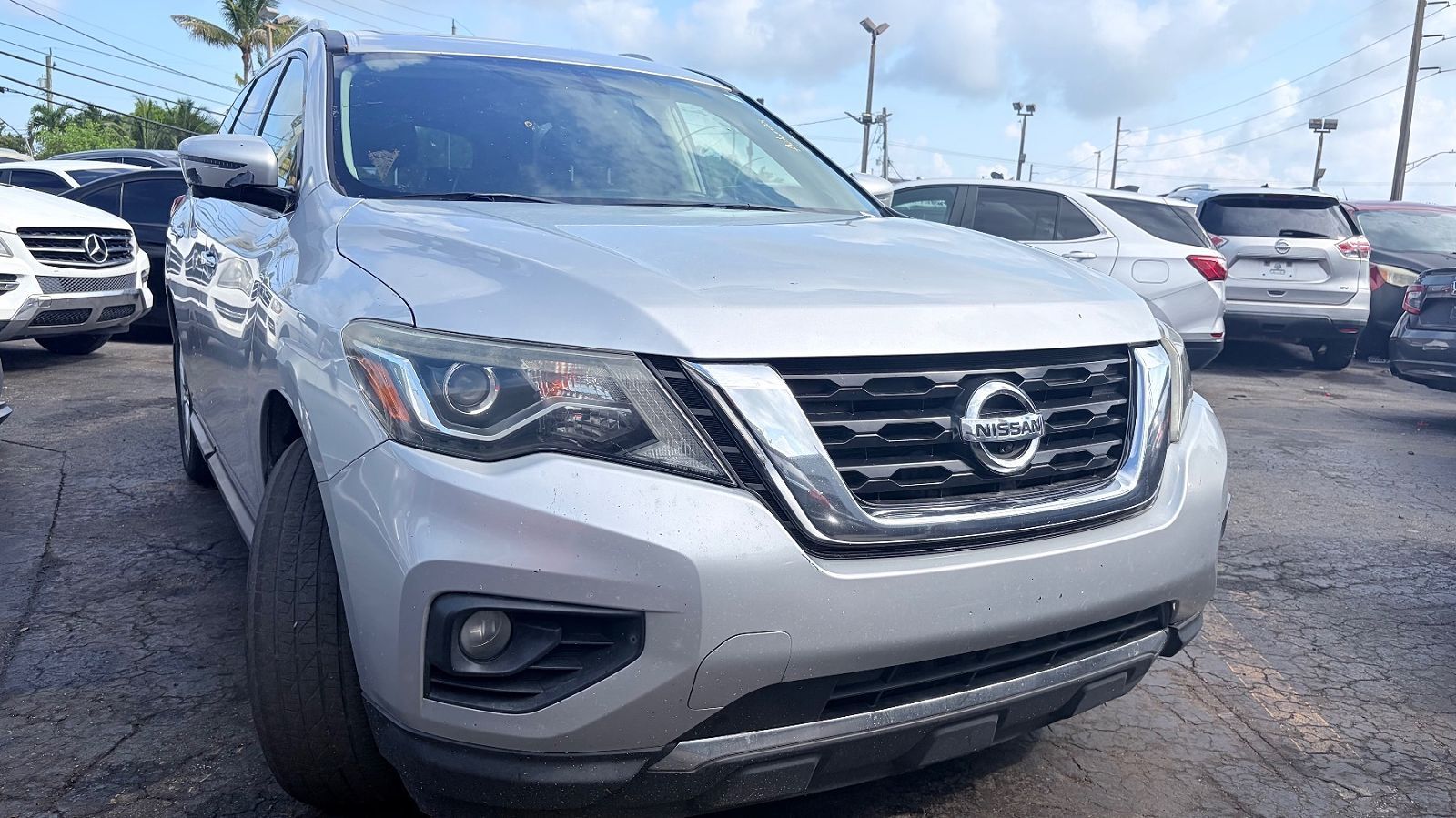 2018 NISSAN Pathfinder