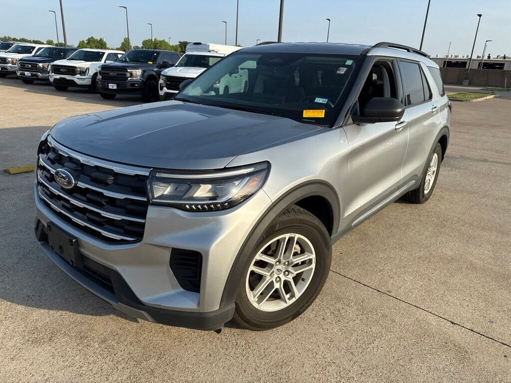 2025 FORD Explorer