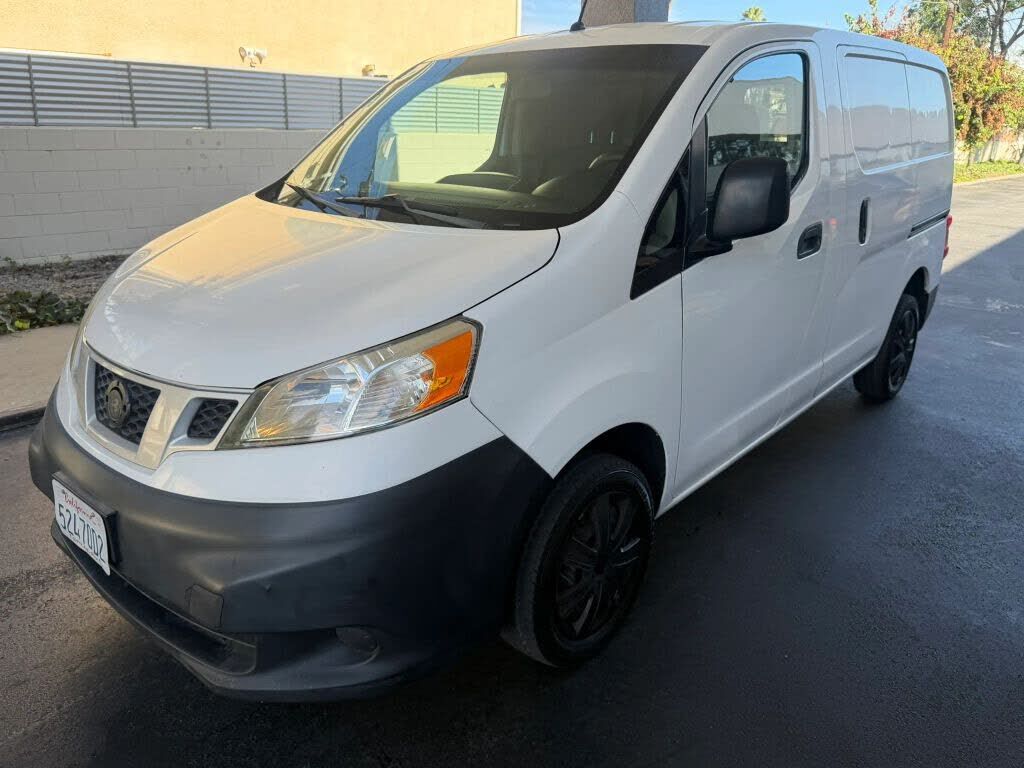 2016 NISSAN NV200