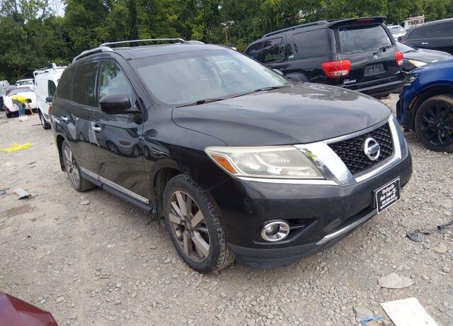 2015 NISSAN Pathfinder