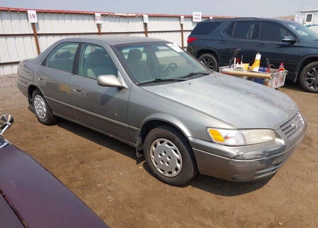 1997 TOYOTA Camry
