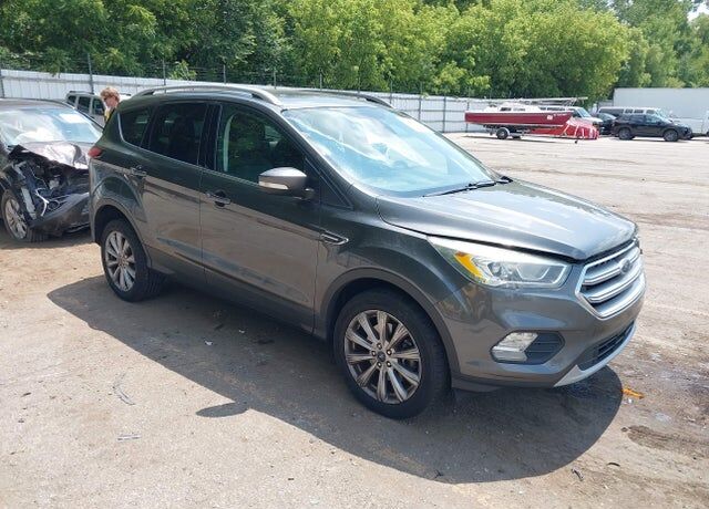 2017 FORD Escape