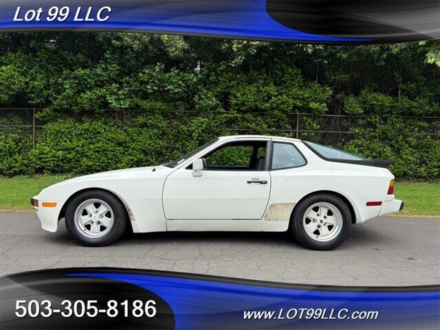 1984 PORSCHE 944