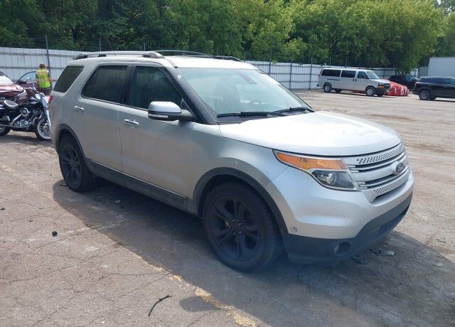 2014 FORD Explorer