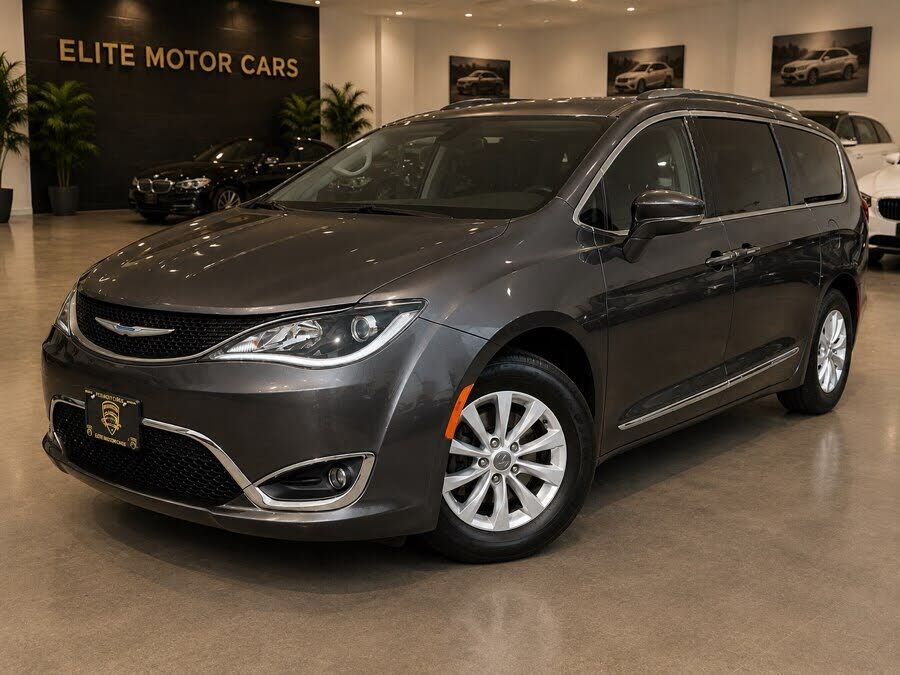 2018 CHRYSLER Pacifica